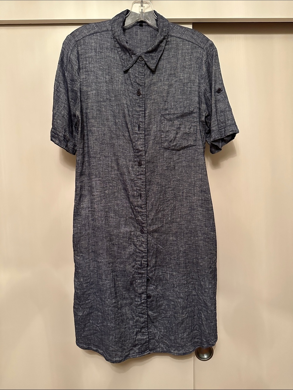 Theory Women’s linen shirt dress chambray color